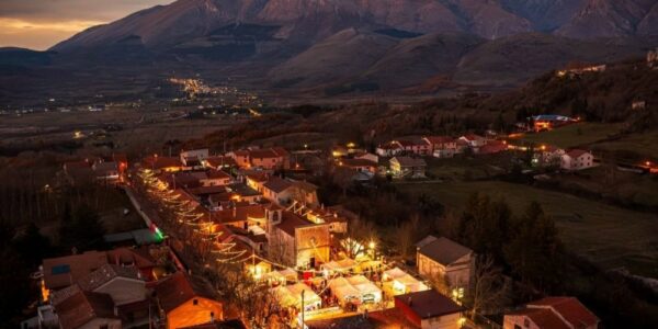 Mercatini di Natale Alba Fucens / Alba Fucens, 6-7 dicembre 2025
