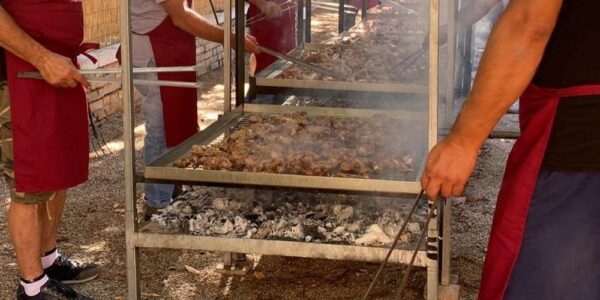 Sagra dell’agnello alla brace / Roccaspinalveti, 15 agosto 2025