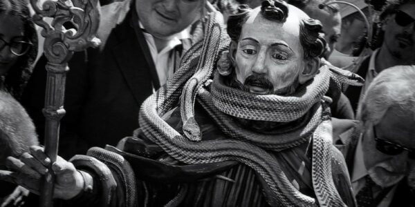 Festa di San Domenico Abate con rito dei Serpari / Cocullo, 1 maggio 2026
