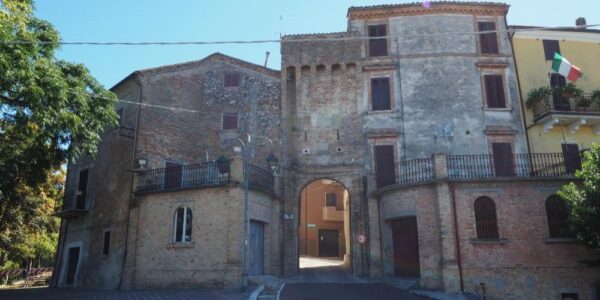 Un borgo di gin – Ancarano (TE), dal 19 al 21 giugno 2026